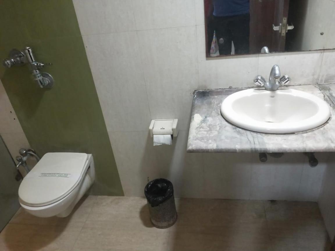 כלכותה Hotel Eastern Plaza מראה חיצוני תמונה