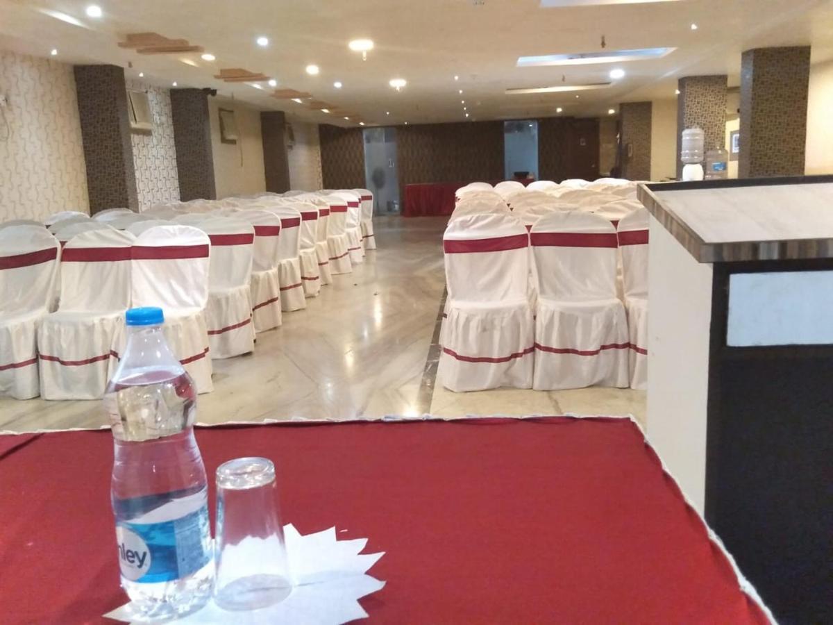 כלכותה Hotel Eastern Plaza מראה חיצוני תמונה