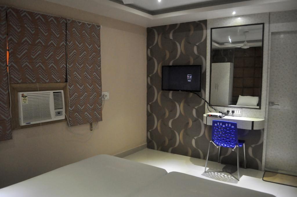 כלכותה Hotel Eastern Plaza מראה חיצוני תמונה