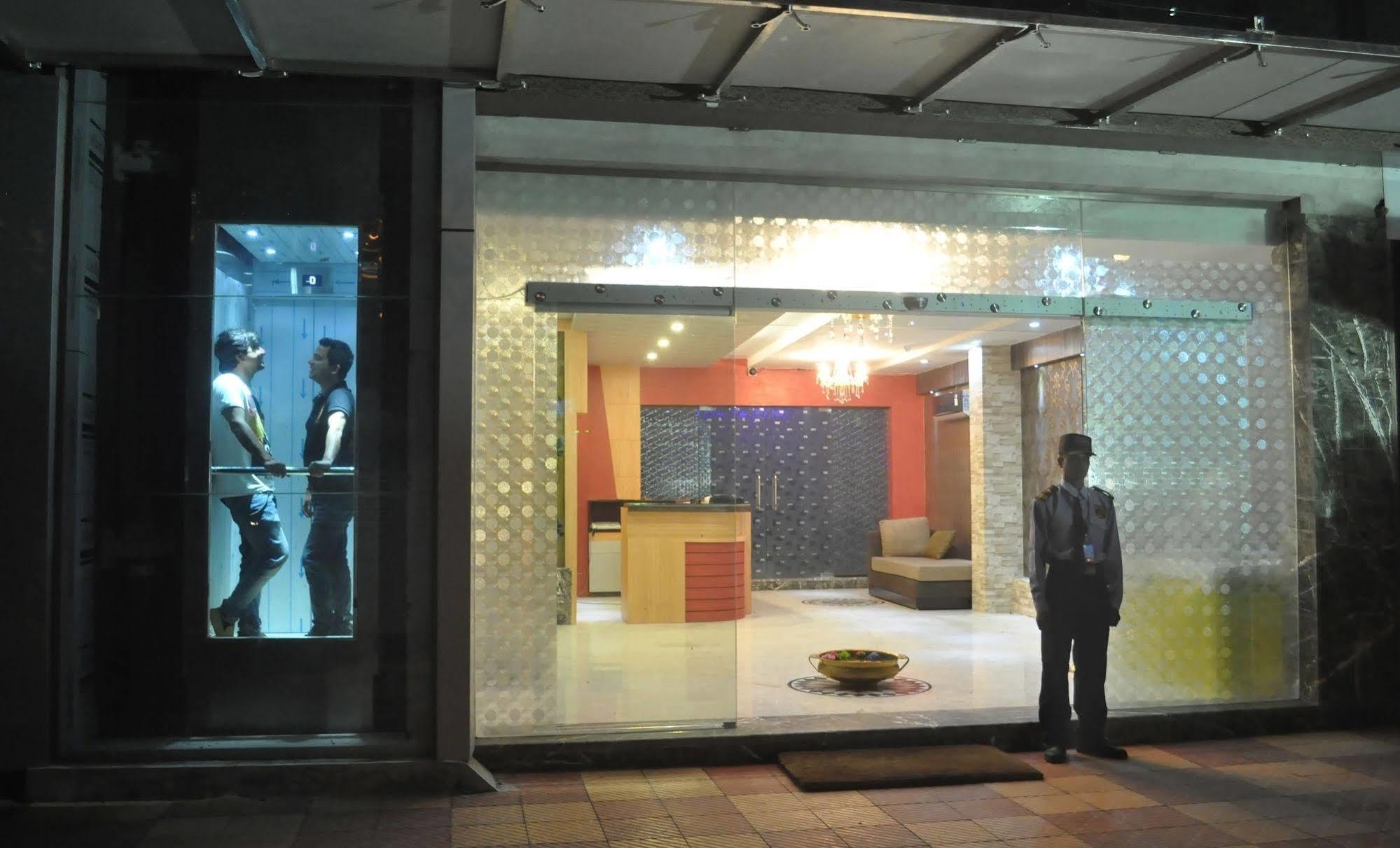 כלכותה Hotel Eastern Plaza מראה חיצוני תמונה